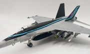 Boeing F/A-18E Super Hornet 1:72