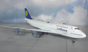 Boeing 747-400 1:100