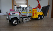 Ford LTL 9000 Wrecker 1:24