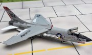 Vought F-8E Crusader 1:72